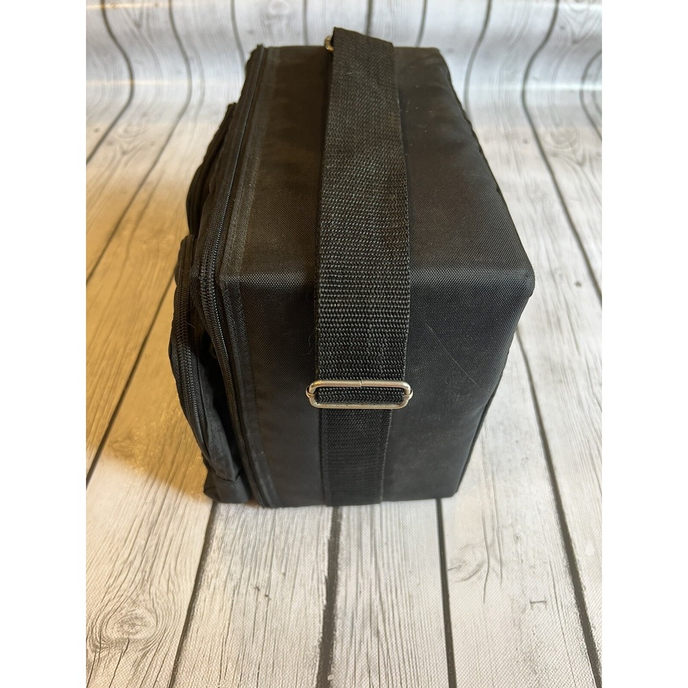Conductor Series 30 CD Soft Carry Case, Black Nylon w/Pockets And Strap Included - Picture 5 of 8